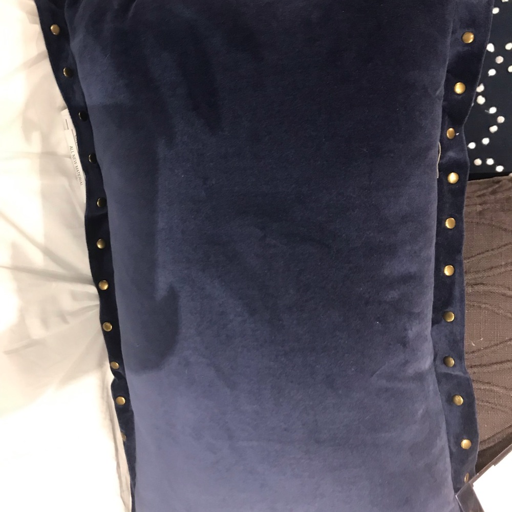 Decorating pillow